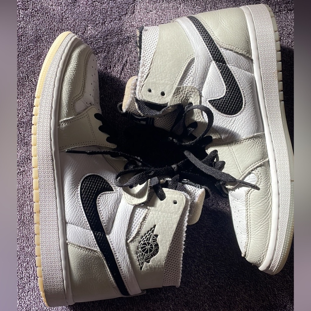 size 9 nike air jordan 1
